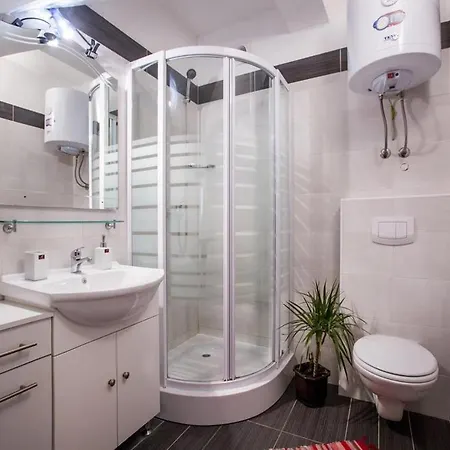 Vidi - Great Location Near Center * سبليت